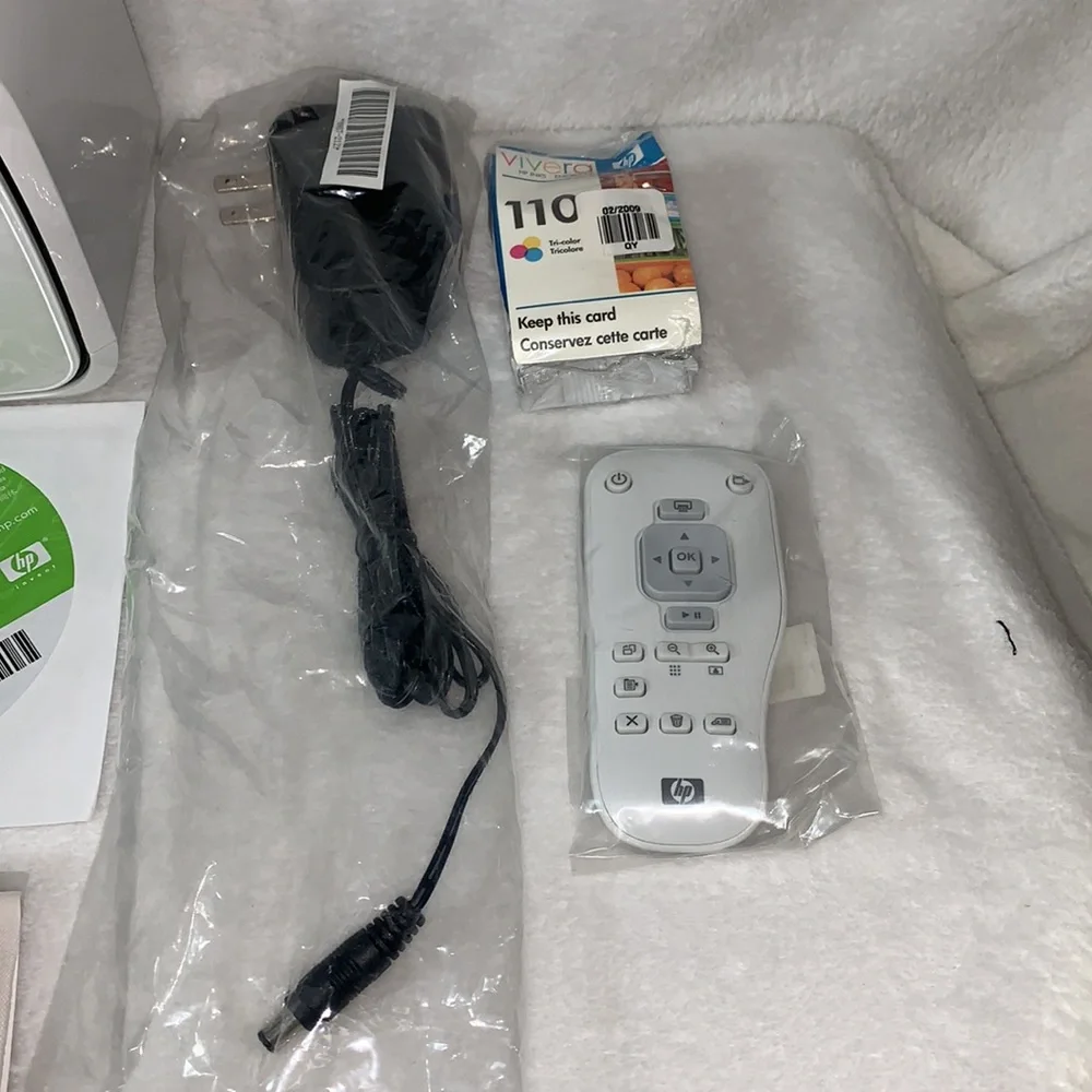 HP A716 Photosmart Compact Photo Printer *NEW*